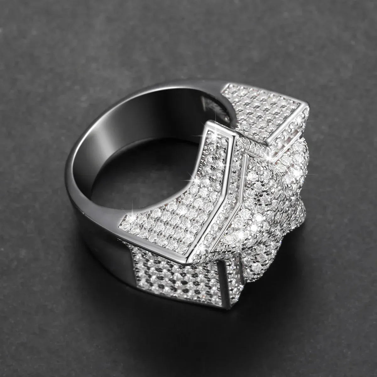 Five-Point Star Pavé Ring – “Supernova Shine” Edition - The Gold Supply